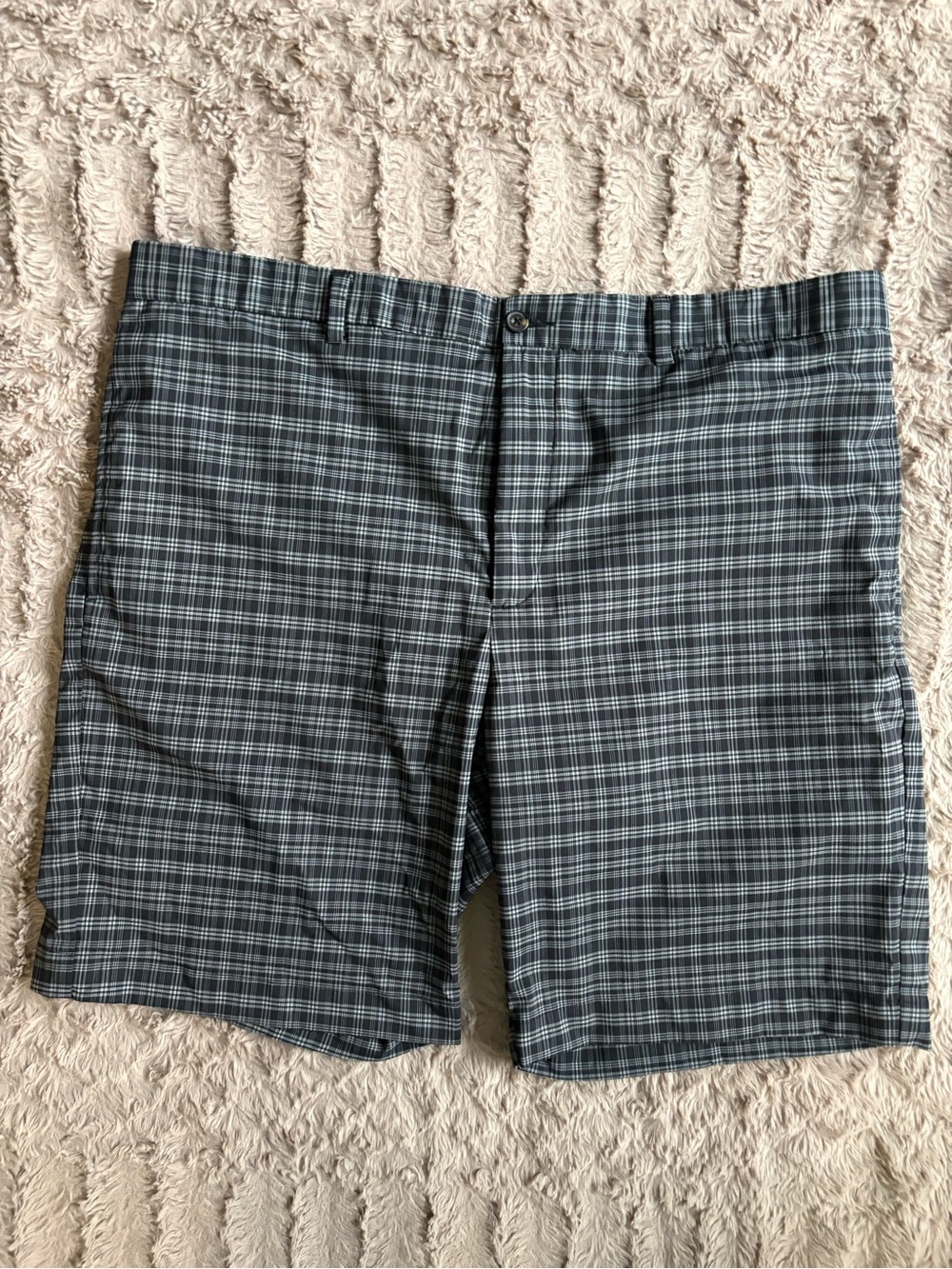 Greg Norman Collection Gray Plaid Performance Golf Shorts